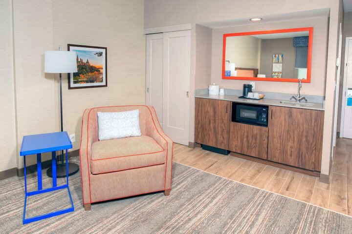 Hampton Inn by Hilton Ottawa
