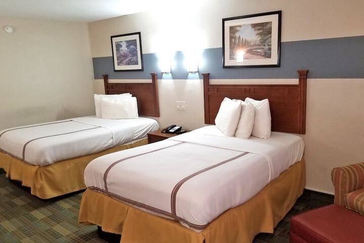 Room 15 of 18