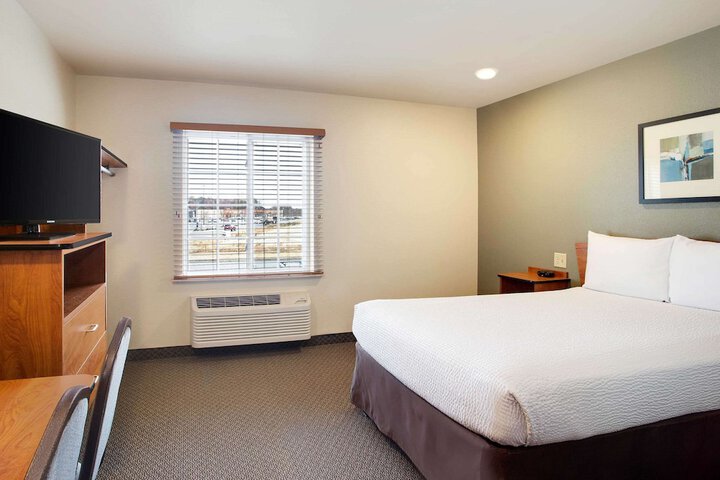 Room 17 of 24