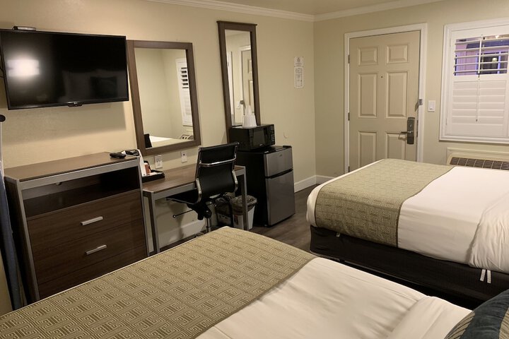 Room 33 of 55