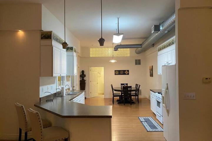 Chic Historic Loft Apartment in Downtown Kittanning