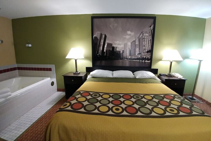 Room 44 of 73