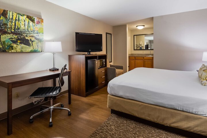 Room 9 of 21