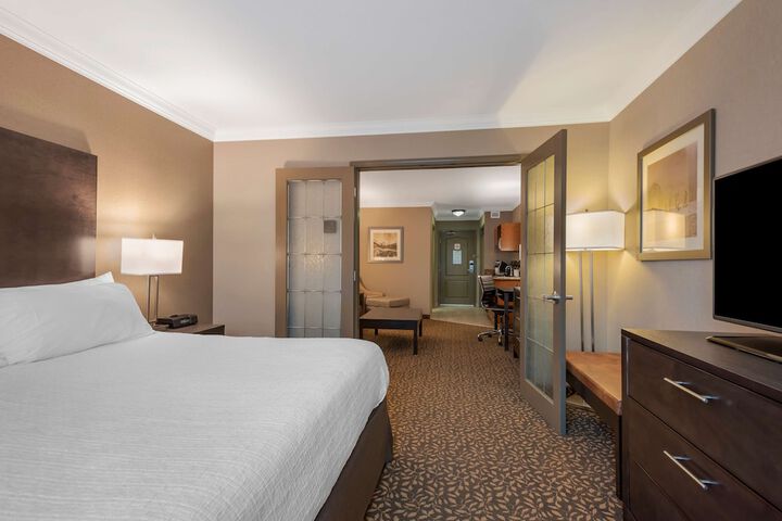 Room 10 of 31