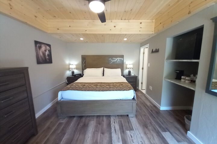 The Carter Lodge on the River