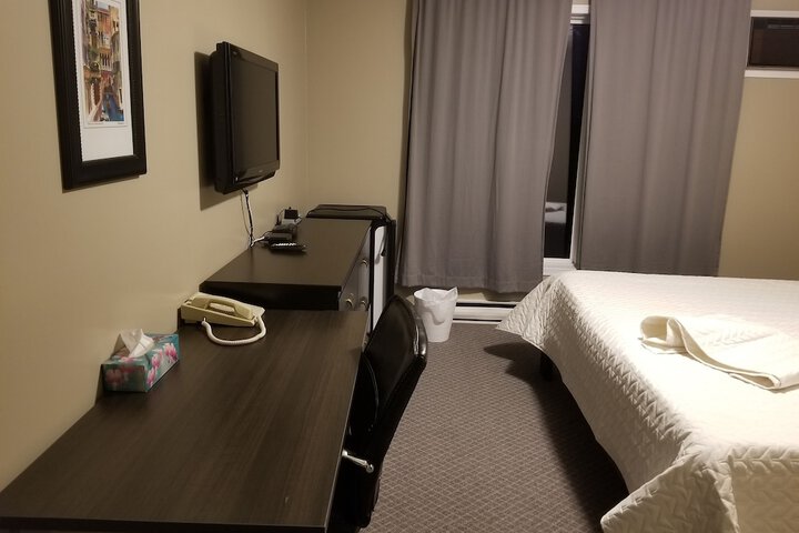 Room 54 of 82