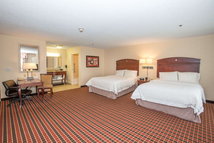 Room 32 of 47
