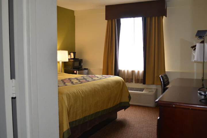 Room 9 of 29