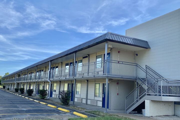 Hotel 4 of 19