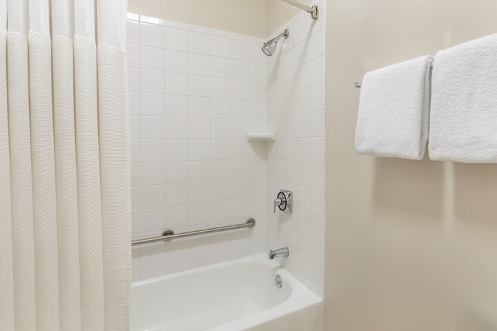 Room 10 of 29