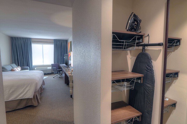 Room 47 of 85