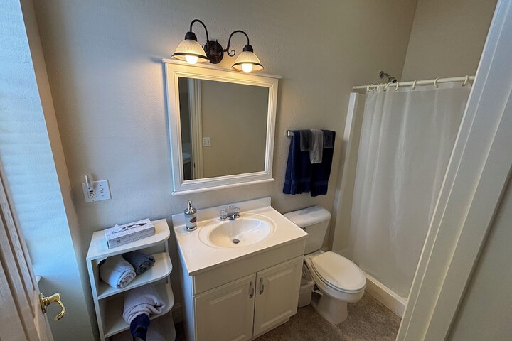 Hermann Crown Suites