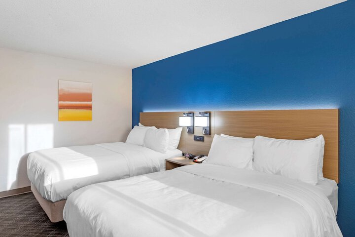 Room 18 of 34