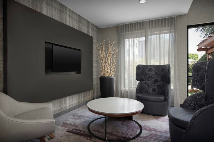 Courtyard by Marriott Dallas DFW Airport North / Irving