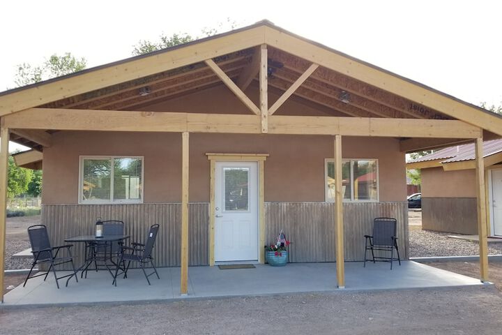 Bluff Gardens Cabins