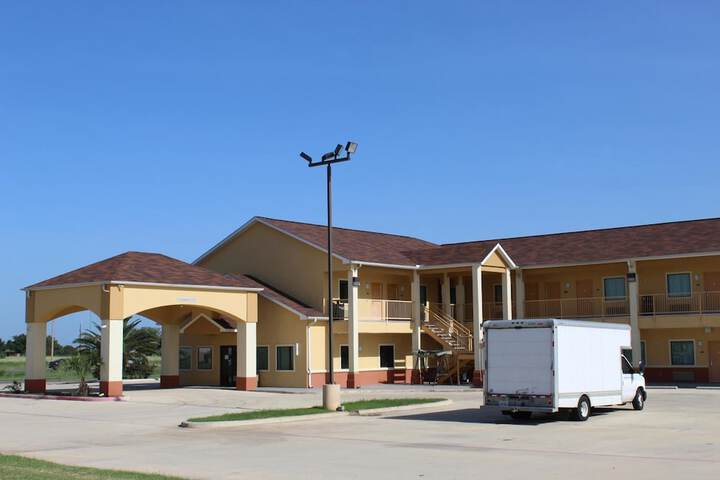 Hotel 4 of 35
