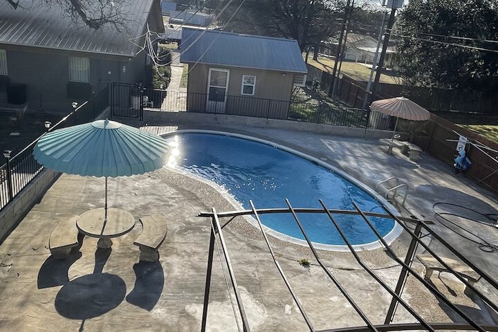 Pool 6 of 19