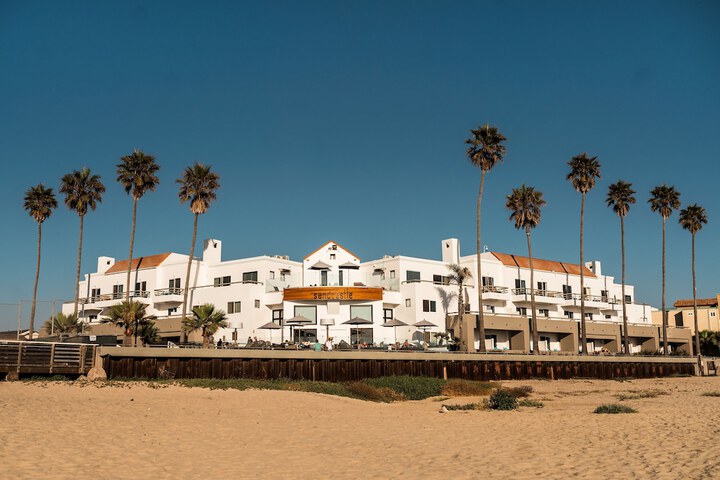 Hotel 7 of 70