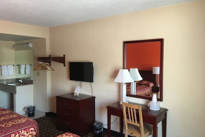 Room 37 of 46