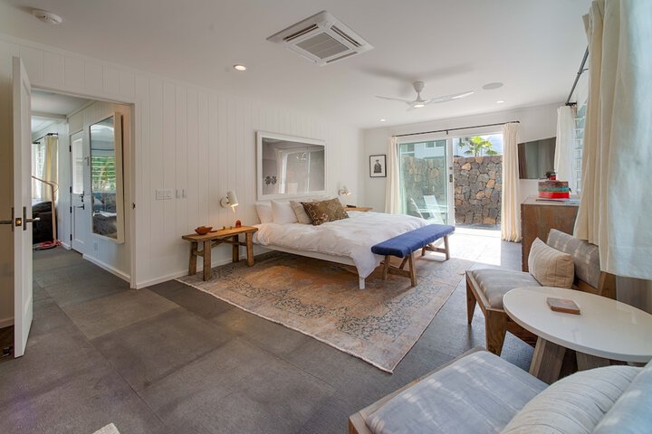 Hanalei Beachfront 3 Bedroom Home by RedAwning