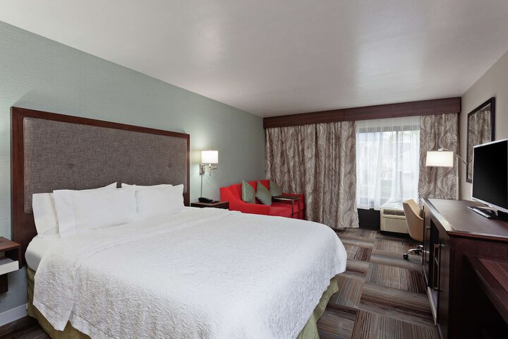 Room 12 of 24
