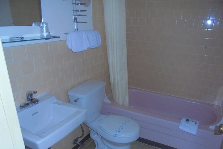 Room 42 of 55