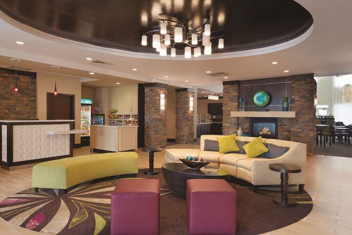 Hotel Interior 9 of 27