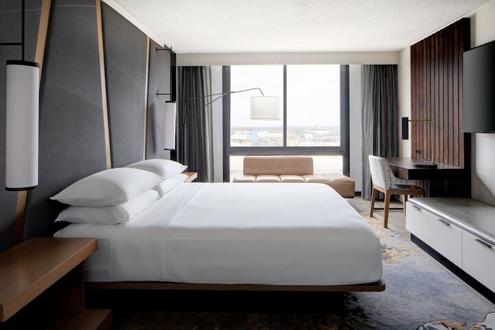 Room 14 of 48