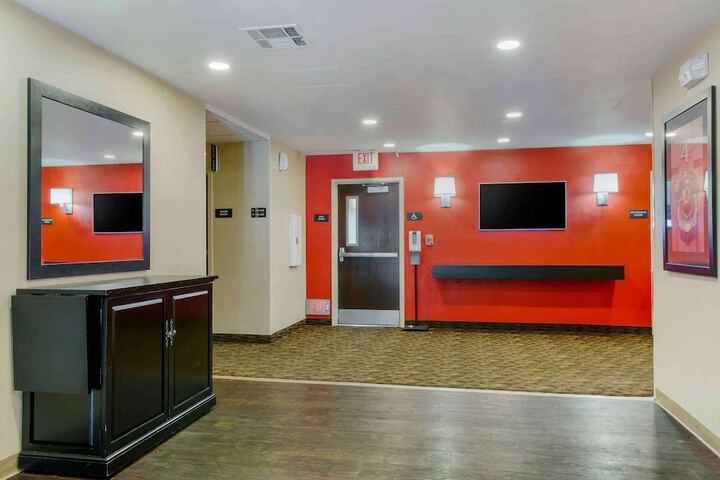 Hotel Interior 9 of 26