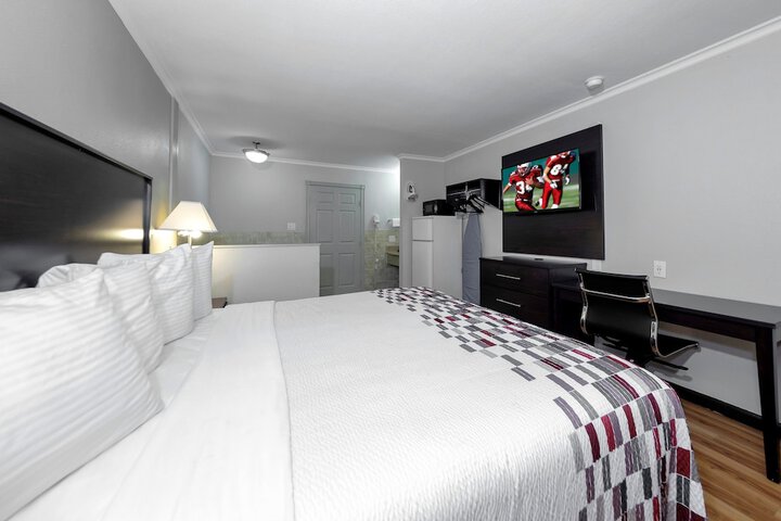 Room 44 of 49