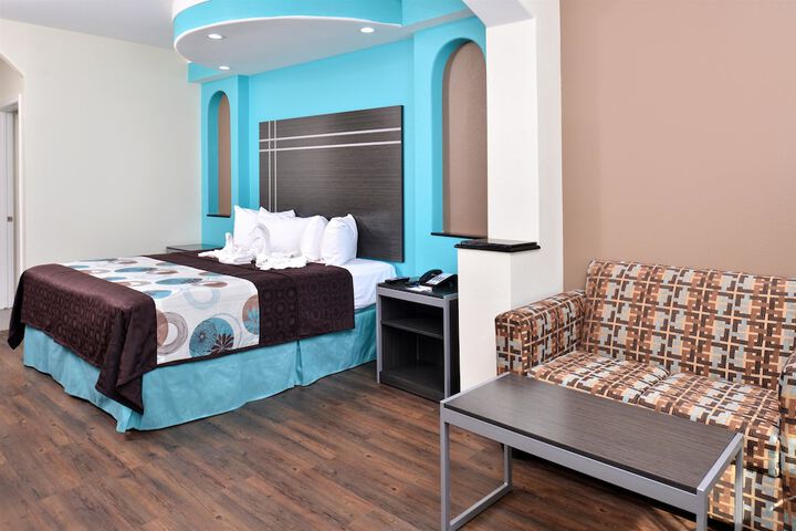 Room 19 of 21