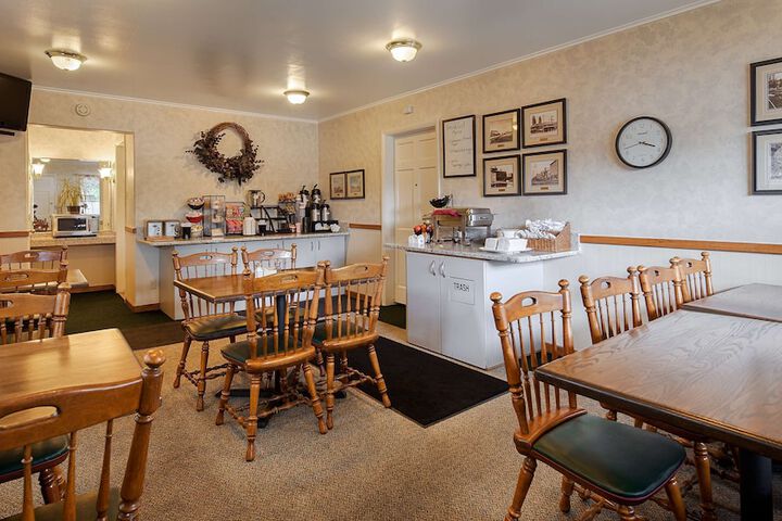 Baugh Motel SureStay Collection by Best Western