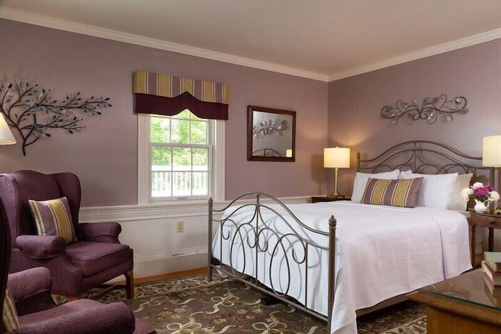 Room 8 of 24