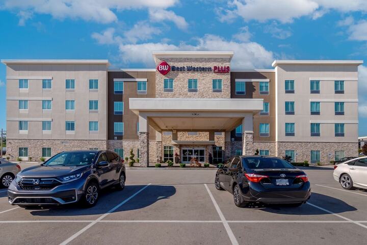 Hotel 3 of 49