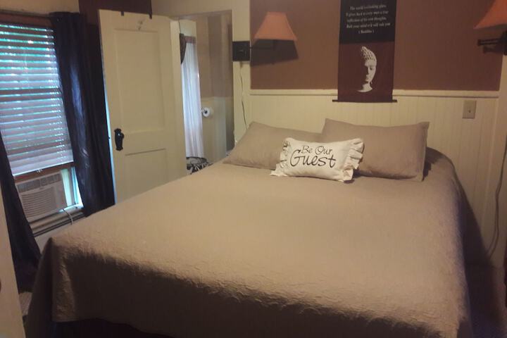 Room 12 of 23