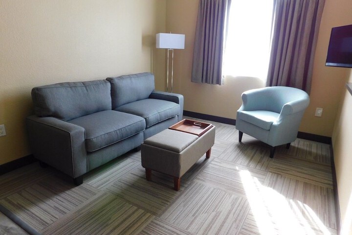 Room 21 of 36