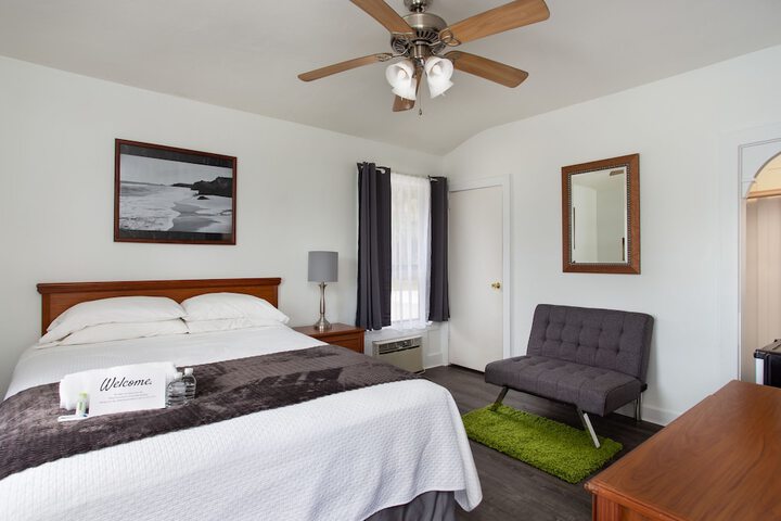 Room 11 of 21