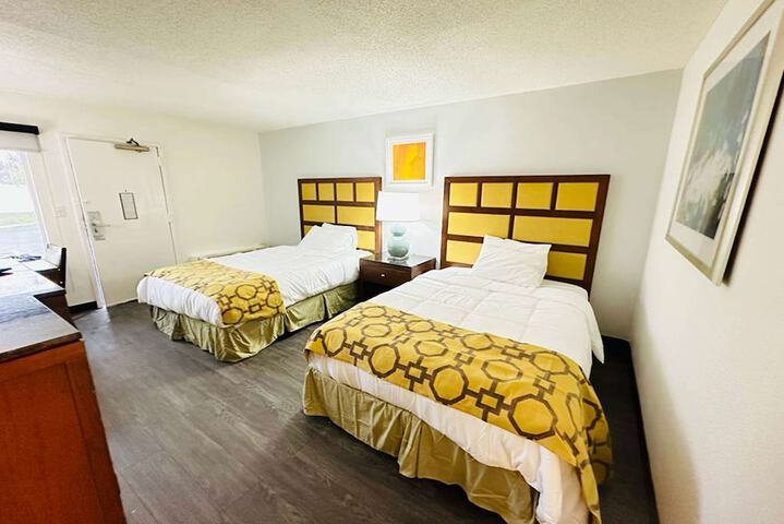 Room 48 of 111
