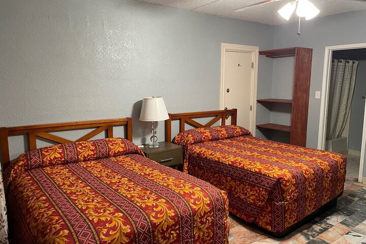 Room 15 of 24