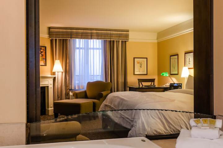 Le St-Martin Hotel & Suites Laval