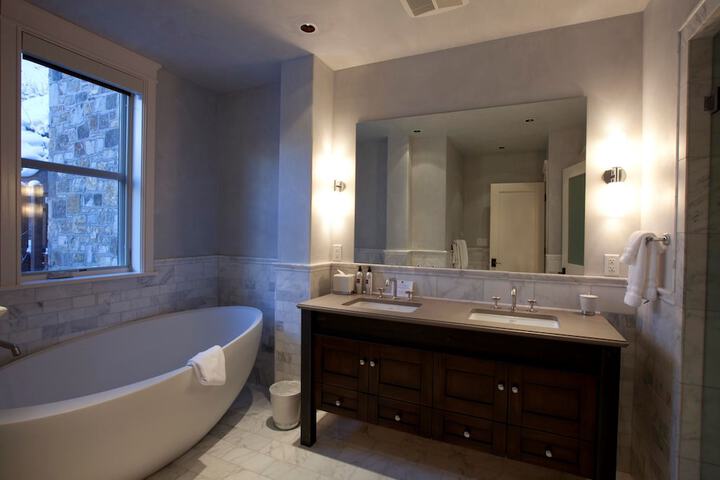 Element 52 Auberge Collection