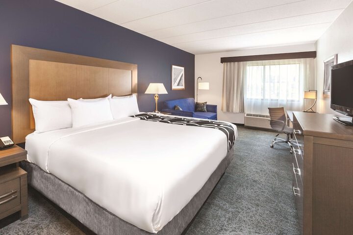 Room 17 of 31