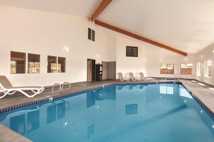 Pool 4 of 43