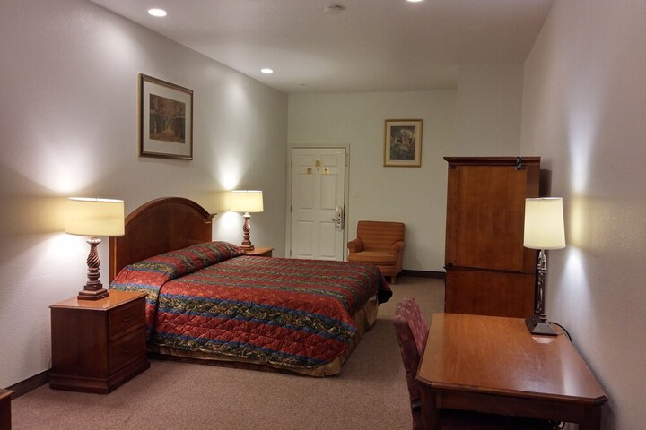 Room 29 of 47