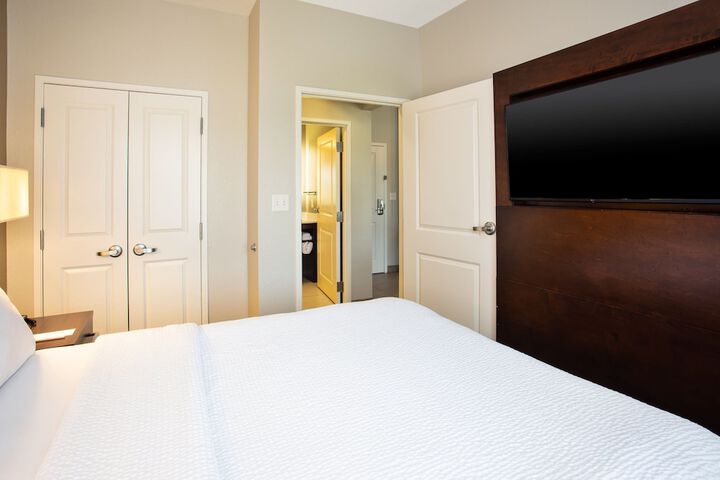Room 28 of 44