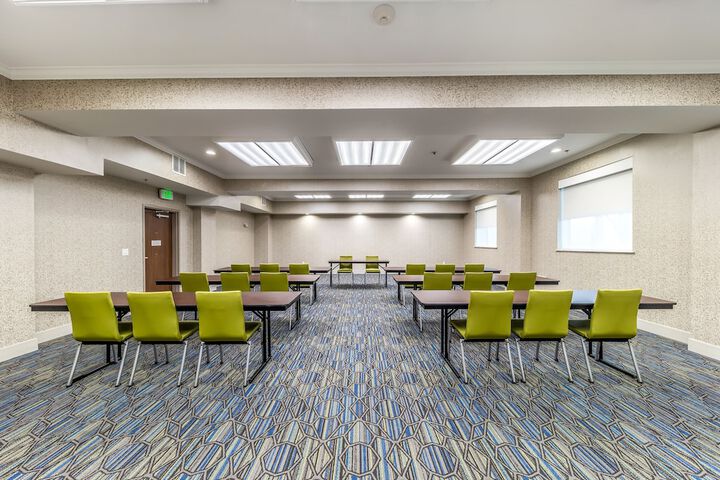 Holiday Inn Express & Suites Fort Worth - Fossil Creek by IHG