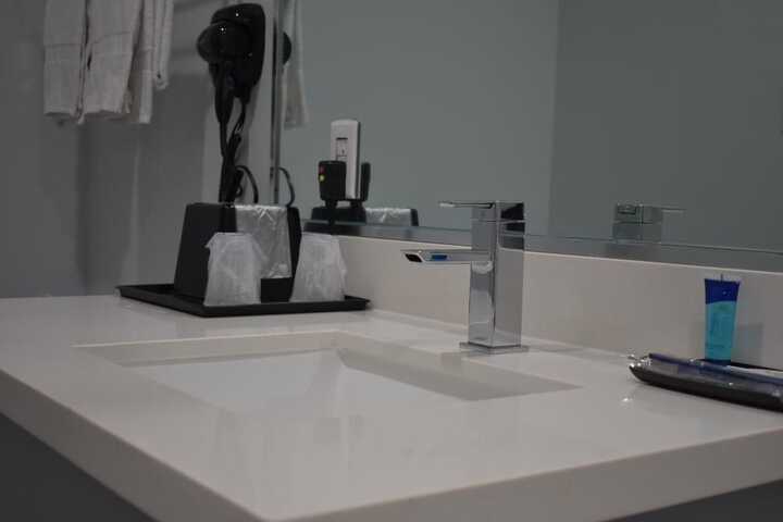 Room 12 of 28
