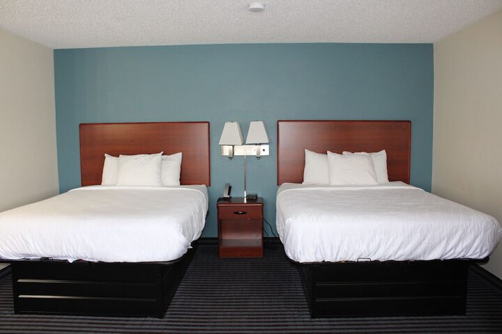 Room 35 of 64