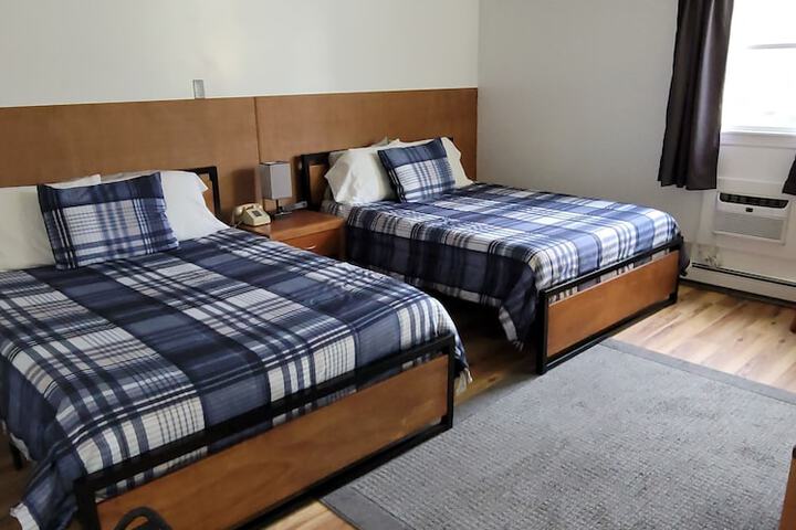 Room 9 of 21