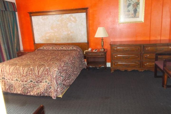 Room 24 of 50
